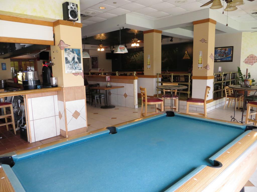 Maingate Lakeside Resort Four Corners Екстер'єр фото