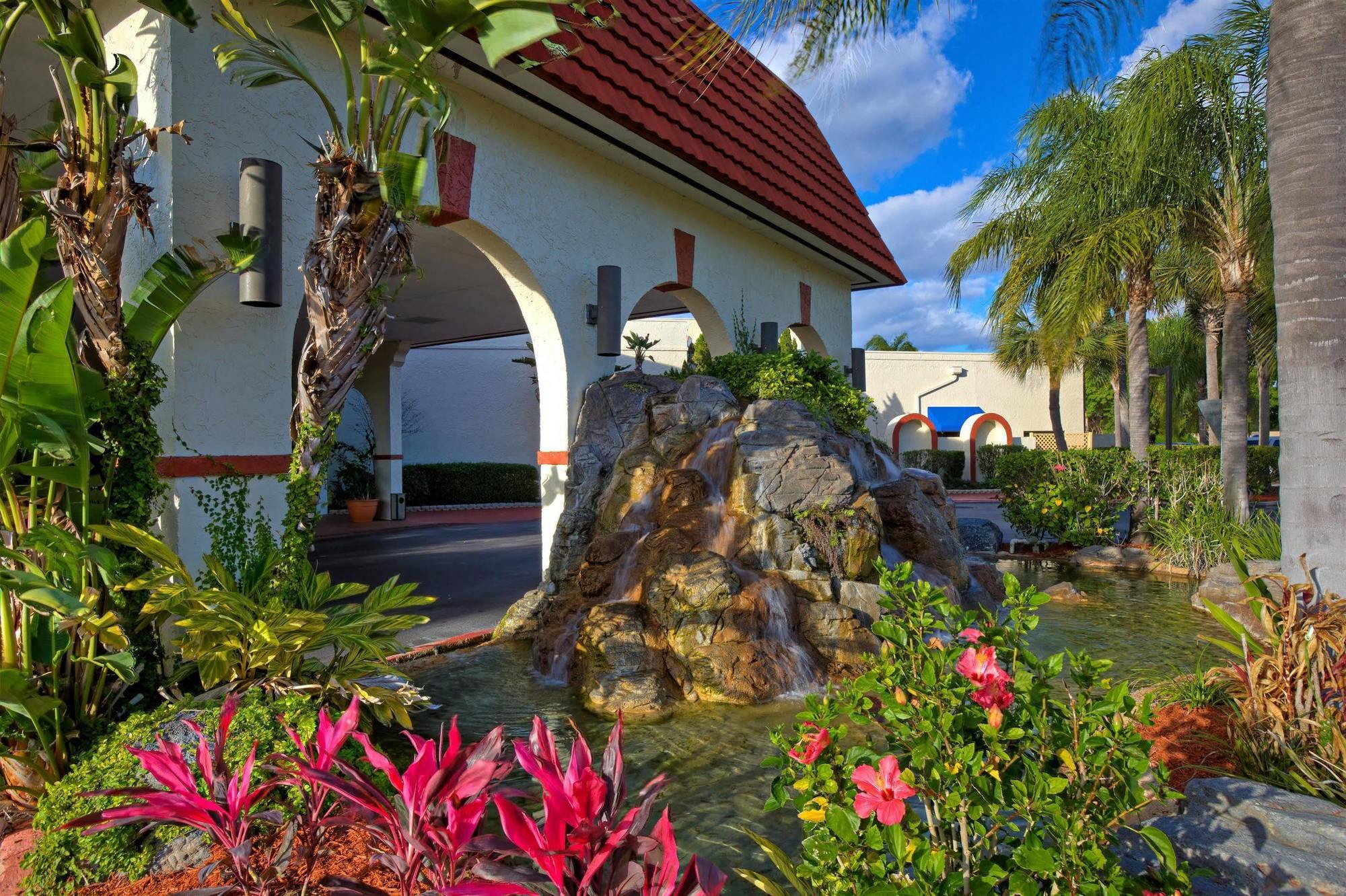Maingate Lakeside Resort Four Corners Екстер'єр фото